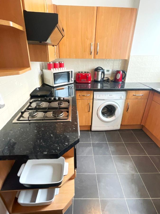 2 Bedrooms Entire Apartment Self Check In Kelty Exterior foto